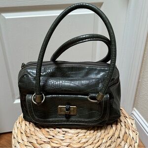 Elegant Olive Crocodile-Embossed Satchel